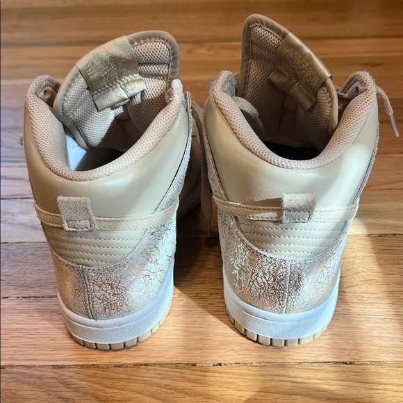Nike High-Top Sneakers in Tan and Cream - Picture 3 of 4